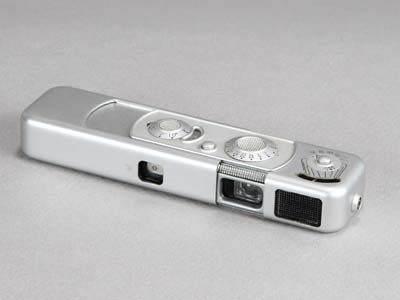 Minox B